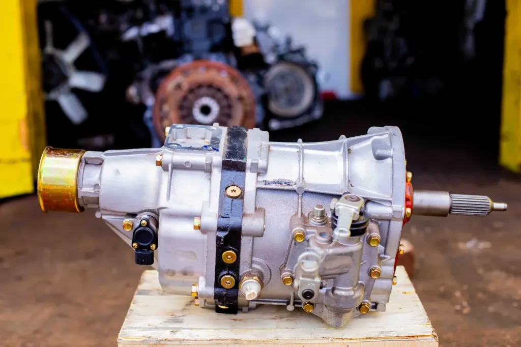 GEARBOX TOYOTA HIACE 3L, 5L TAK