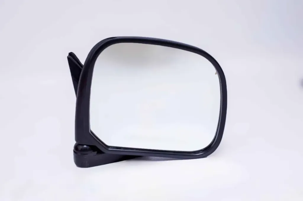 [369] RIGHT SIDE VIEW MIRROR HIACE YT